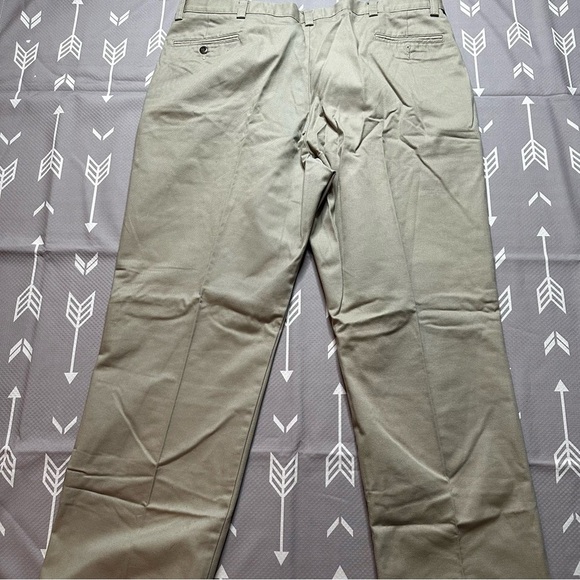 ❌SOLD❌Dockers Recode Men's Khaki Pants Sz 44" x 32" 100% Cotton Straight Legs - Picture 8 of 8